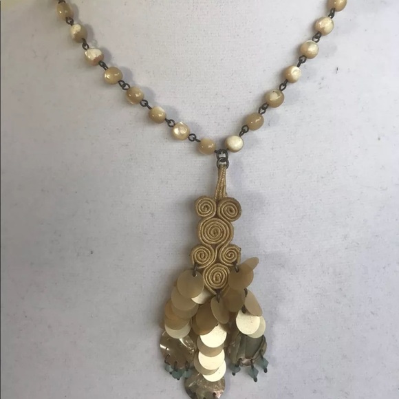 Chico's Jewelry - CHICOS‎ earth tone shells beads delicate necklace